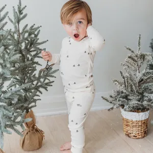 İskandinav tarzı çocuk ev giyim pijama baskılı ebeveyn-çocuk set bebek erkek kız için klima giyim pijama