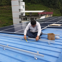 Kit de montage solaire inclinable réglable, support de toit en aluminium robuste pour toits plats et inclinés