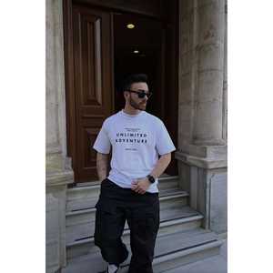 T-shirt blanc uni pour homme avec inscription « Unlimited Adventure », tissu 240 g/m², compressé et imprimé graphique - Product Image 4