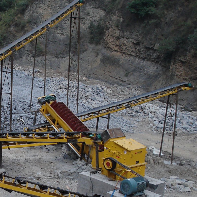 11KW*2 Sand Sieve Vibrating Screen Machine 240 TPH Gravel Screw Spiral Large Capacity