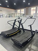 Tapis roulant incurvé en gros avec écran LED, moniteur de fréquence cardiaque sans fil, entraînement électrique, faible bruit, machine de course non motorisée