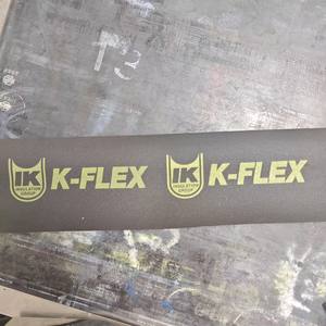 Ligne d'emballage haute adhérence d'encre OMA A800 imprimante à jet d'encre UV pour le codage de plaquettes de frein à panneau composite en alliage d'aluminium inoxydable - Product Image 2