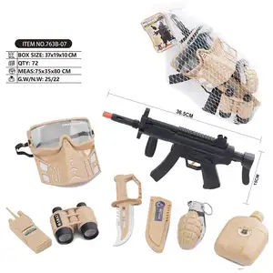 Hot Sales Wholesale role playing game brinquedos-exército jogo conjunto com arma de som, estourar cap, vestuário de proteção