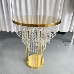 Tavolo da Dessert quadrato di lusso laccato oro esclusivo transfrontaliero nuovo supporto per torta nuziale per la casa o la festa dell'hotel - Product Image 1