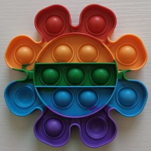 इंद्रधनुष पुश पॉप बबल गेम फाइडेज खिलौना फुटबॉल तनाव पॉपर फिडेज संवेदी खिलौना - Product Image 6