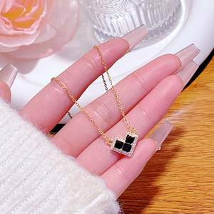 Collar con colgante de corazón de diamante con incrustaciones de mircro francés, collar de acero inoxidable con corazón Rosa romántico dulce de gama alta - Product Image 2