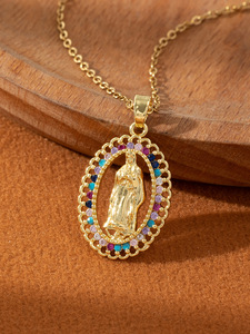 Collar con Colgante de Madonna de Circonio, Diseño Hueco Personalizado y Exquisito para Mujer, Joyería María - Product Image 3