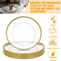 Assiette de présentation décorative de luxe moderne en plastique PS transparent avec perles dorées, écologique, 13 pouces, personnalisable avec logo, pour mariage et dîner
