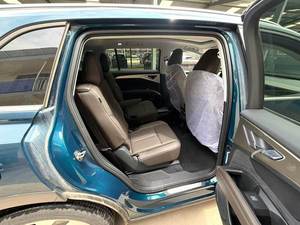 <span class=keywords><strong>Audi</strong></span> Q5 <span class=keywords><strong>E</strong></span>-<span class=keywords><strong>tron</strong></span> 50 Jinyi Package 2024, SUV électrique d'occasion, véhicule électrique haut de gamme à traction intégrale, état impeccable, en stock - Product Image 6