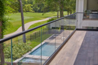 Profilé en aluminium rainuré pour verre, profil en U, poteau de balustrade en aluminium, profils de base LED pour garde-corps de balcon en verre