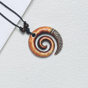 Collar con colgante de anzuelo de resina retráctil vintage, venta al por mayor, joyería informal diaria para parejas, accesorios tejidos a mano - Product Image 4