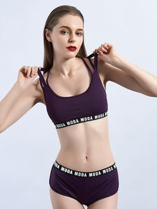 Maillot de bain de fitness de grande taille pour femmes européennes et américaines, une pièce, vêtements de plage, découpe arrière sexy, motif uni, bloc de couleurs. - Product Image 2