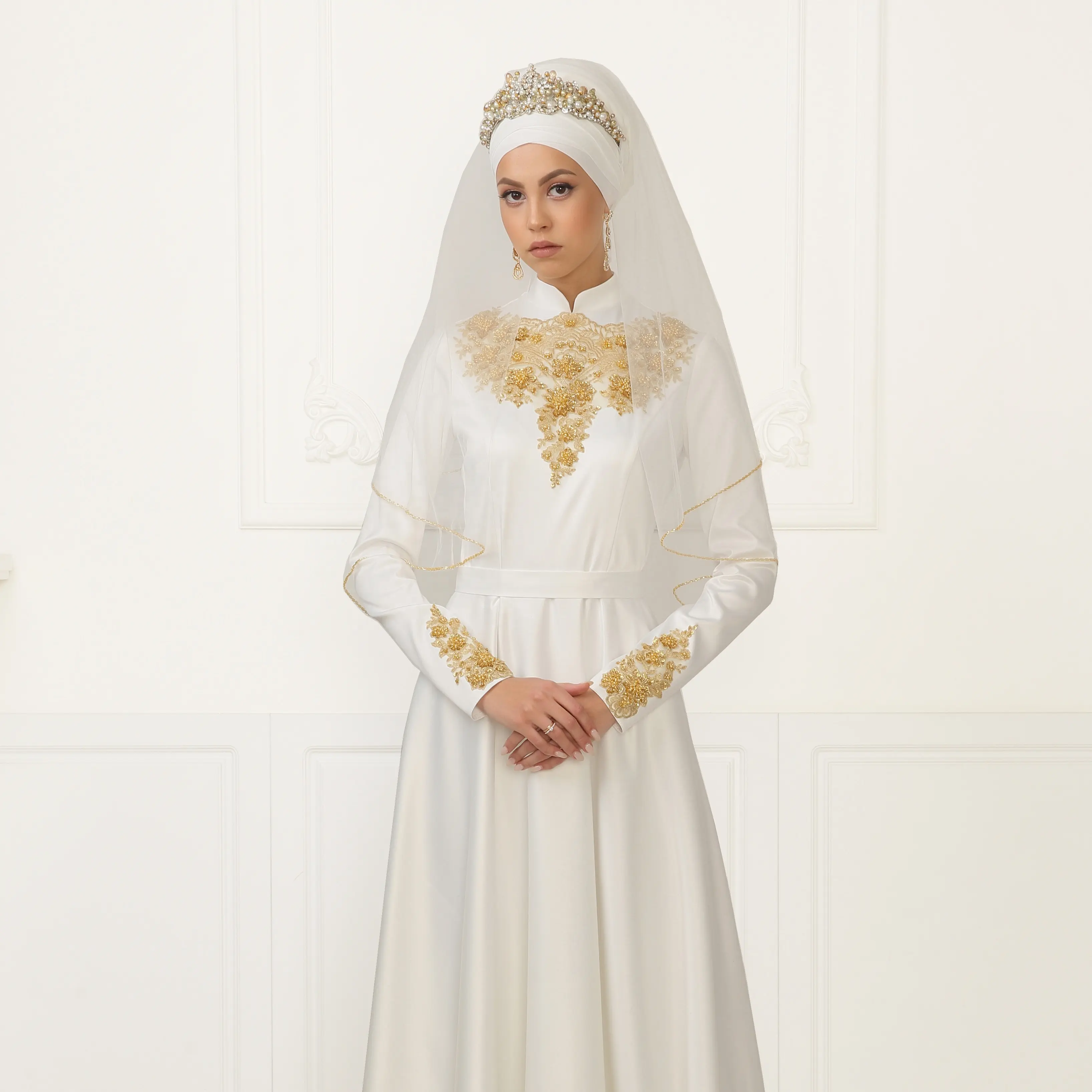 Robe de mariée maxi à manches longues au design de luxe pour la cérémonie Nikah Robe de mariage musulmane nationale