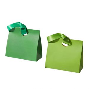 Sac d'emballage personnalisé en carton gaufré durable avec poignée, sac cadeau de luxe imprimé sur mesure avec logo - Product Image 1