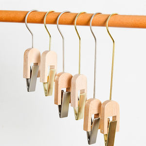 <span class=keywords><strong>Cintre</strong></span> à force de serrage forte personnalisé pour petits animaux de compagnie <span class=keywords><strong>cintre</strong></span> <span class=keywords><strong>en</strong></span> <span class=keywords><strong>bois</strong></span> pour placard de bébé cintres - Product Image 2