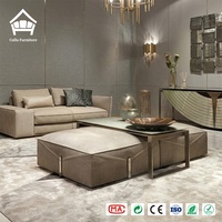 Table basse haut de gamme en cuir et métal avec plateau en marbre et structure métallique – Ensemble de meubles de salon sur mesure tout-en-un pour villa et hôtel, de forme rectangulaire