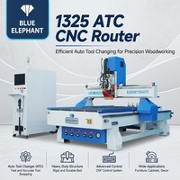 Routeur CNC 1325 avec broche ATC 9KW et combinaison laser, machine de travail du bois 4x8 pieds pour gravure de portes en contreplaqué