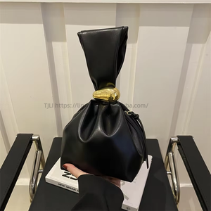 Unique Design Stylish Personalized Ladies <b>Small</b> <b>Bucket</b> Bags Women's Luxury Handbags for Women - Product Image 2