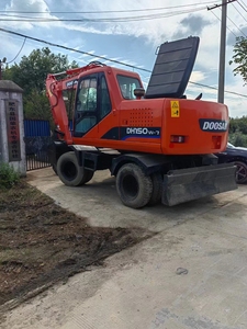 Excavadora de ruedas usada de tamaño mediano de 15 toneladas de Corea del Sur, Doosan DH150W, equipo de excavación sobre ruedas. - Product Image 3