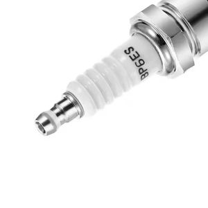 Bujía superventas OE 06h905621 09482-00550 para modelos Suzuki Volkswagen Seat <span class=keywords><strong>Audi</strong></span>, motor Busi de nueva condición - Product Image 1