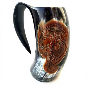 Taza de cuerno de búfalo hecha a mano con asa, diseño celta tallado, taza para beber pulida natural, ecológica, para cerveza, café, regalo, taza de cuerno - Product Image 1