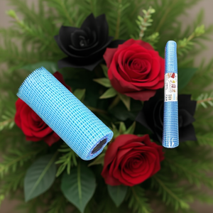 Tessuto in tulle blu Ilan, 48 cm x 4,5 m, accessorio per composizioni floreali - Product Image 2