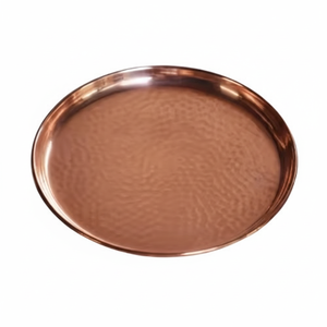 Assiette de présentation en métal faite à la main en cuivre de concepteur classique élégant pour la restauration et le service de nourriture nouveau style - Product Image 1