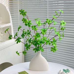 Plante artificielle Pieris japonica Muyu Chronicles, fleur en soie, branche unique, fleur décorative pour mariage et décoration intérieure - Product Image 1