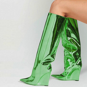 Botas Altas de Cuero Patentado con Logotipo Personalizado para Mujer, Botines de Diseñador con Tacón de Cuña, Botas Largas Metálicas Doradas, Zapatos Sexys con Punta Puntiaguda - Product Image 1