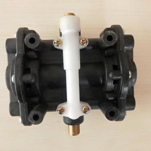 Accessoires de pompe à piston verticale à double cylindre haute tension 12V/48V pour pulvérisateurs agricoles - Product Image 2