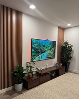 Panneaux muraux acoustiques en polyester, panneaux muraux absorbants le son renforcés, imitation bois pour la décoration de la chambre à coucher et du salon