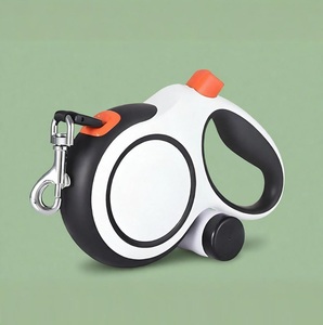 Laisse rétractable moderne personnalisée à double tonalité blanc/noir de 5 mètres avec porte-sac à crottes pour chiens de 30 kg, vente en gros OEM ODM - Product Image 1