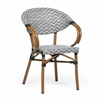 (E8029-T4) Chaises de salle à manger en tissu empilables pour l'extérieur, usage commercial, maison, café, avec accoudoirs