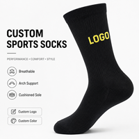 Chaussettes de compression à logo personnalisé pour hommes et jeunes, chaussettes de sport en coton avec des caractéristiques de séchage rapide et respirantes pour la course à pied et l'entraînement