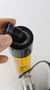 Equivalente al Cilindro Hidráulico Enerpac Jack OEM Disponible RC-53 de Acción Simple, Capacidad 5T, Carrera 75mm - Product Image 6