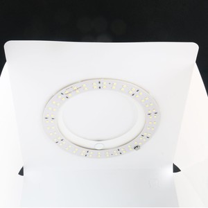 เต็นท์ถ่ายภาพขนาดเล็ก 20 ซม. พร้อมไฟวงแหวน LED แบบพับได้ สำหรับถ่ายภาพสินค้า เครื่องประดับ และภาพบุคคล - Product Image 4