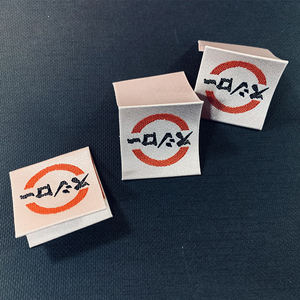 ป้ายโลโก้ที่มีความหนาแน่นสูงออกแบบได้ตามต้องการสำหรับเสื้อผ้าโลโก้ที่มีความหนาแน่นสูง - Product Image 3