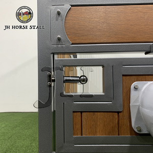 Fabricant professionnel de frontons de box à <span class=keywords><strong>chevaux</strong></span> <span class=keywords><strong>en</strong></span> <span class=keywords><strong>bois</strong></span> de bambou, sur mesure, de luxe europé<span class=keywords><strong>en</strong></span>, avec revêtement <span class=keywords><strong>en</strong></span> poudre noire. - Product Image 5