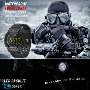Montre pour homme, résistante à l'eau 100 m, montre de sport NORTH EDGE, chronomètre numérique à LED pour homme, compatible IOS et Android - Product Image 6