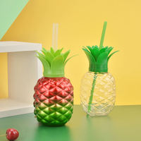 Gobelet lumineux LED en plastique en forme d'ananas de 16 oz avec paille, pour fête à thème Tiki Aloha Flamingo Moana