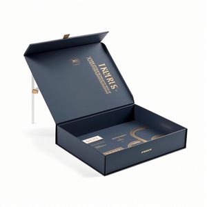 Custom Black Rigid Cardboard Gift Packaging Box Magnet Closure Handle Glossy Matt Lamination Options for Cosmetic Gift Packaging - Product Image 2