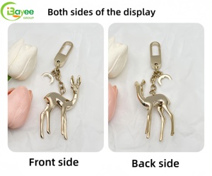 Porte-clés en métal doré élégant 3D sculpté Premium Perception pour breloque de sac, souvenirs, cadeau d'entreprise - Product Image 4