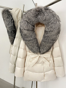 <span class=keywords><strong>Doudoune</strong></span> de luxe personnalisée pour <span class=keywords><strong>femme</strong></span> avec <span class=keywords><strong>fourrure</strong></span> véritable – Vente en gros de manteaux d'hiver matelassés - Product Image 3