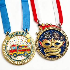Médaille personnalisée en alliage de zinc plaqué or avec émail dur, motif camion de pompiers et carnaval, pour célébration d'anniversaire - Product Image 5