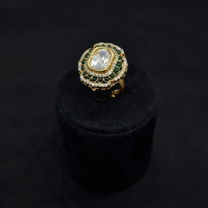 Bague de doigt Kundan plaquée or avec pierre ovale, ajustable, en laiton, époxy Kundan, pour mariage, fête, cadeau, accessoires - Product Image 1