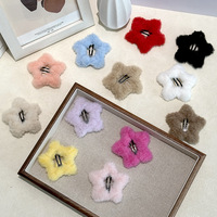 Pince à cheveux étoile en peluche, pince à cheveux en métal avec fausse fourrure, pince à cheveux moelleuse pour enfants et femmes, accessoire capillaire mignon, cadeau pour filles, chaud pour l'hiver