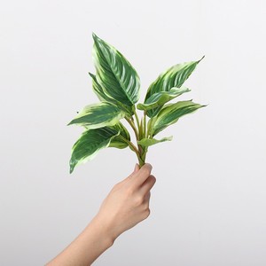 Lot de plantes artificielles Dream Castle, 10 feuilles, en plastique, pour décoration intérieure et extérieure - Product Image 1