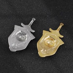 สร้อยคอจี้รูปหมีเซลติกสไตล์พังก์สำหรับผู้ชาย วัสดุสแตนเลสสตีลแบบนอร์ดิก วิคกิ้ง พร้อมดาบและโล่ห์ ชุบทอง ดีไซน์ทันสมัย - Product Image 4