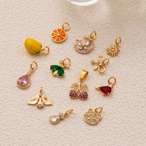 Collier pendentif papillon en or 18 carats avec chaîne lâche style basique prêt-à-porter DIY, accessoires de bijoux motif fruit plaqué cuivre - Product Image 3