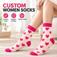 Chaussettes personnalisées pour femmes, vente en gros, motif jacquard cœur, chaussettes décontractées tendance pour usage quotidien, cadeau, fabricant OEM ODM